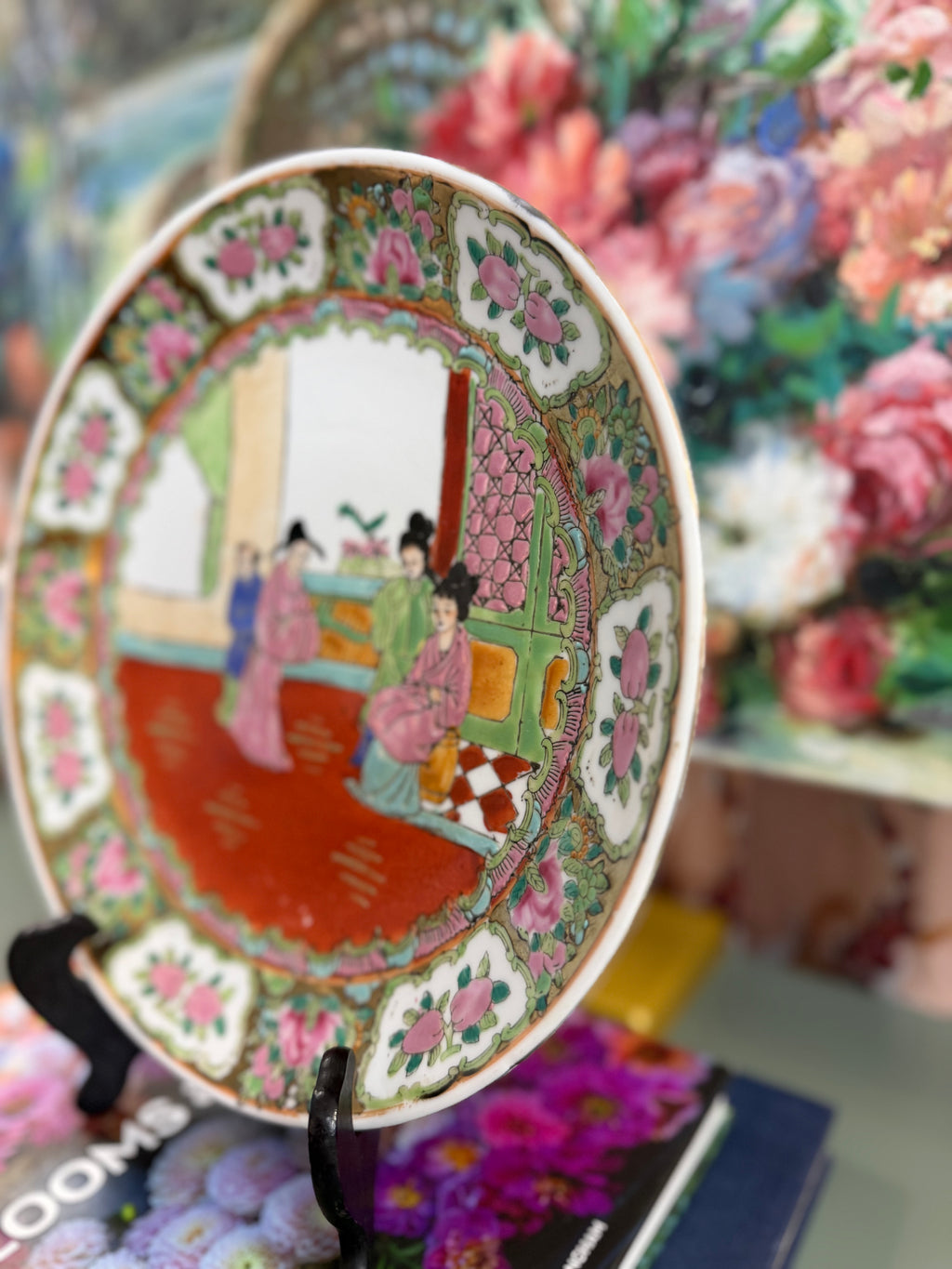 Vintage 10” Rose Medallion Plate