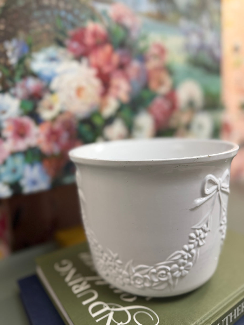 White Made In Portugal Bow Swag Planter