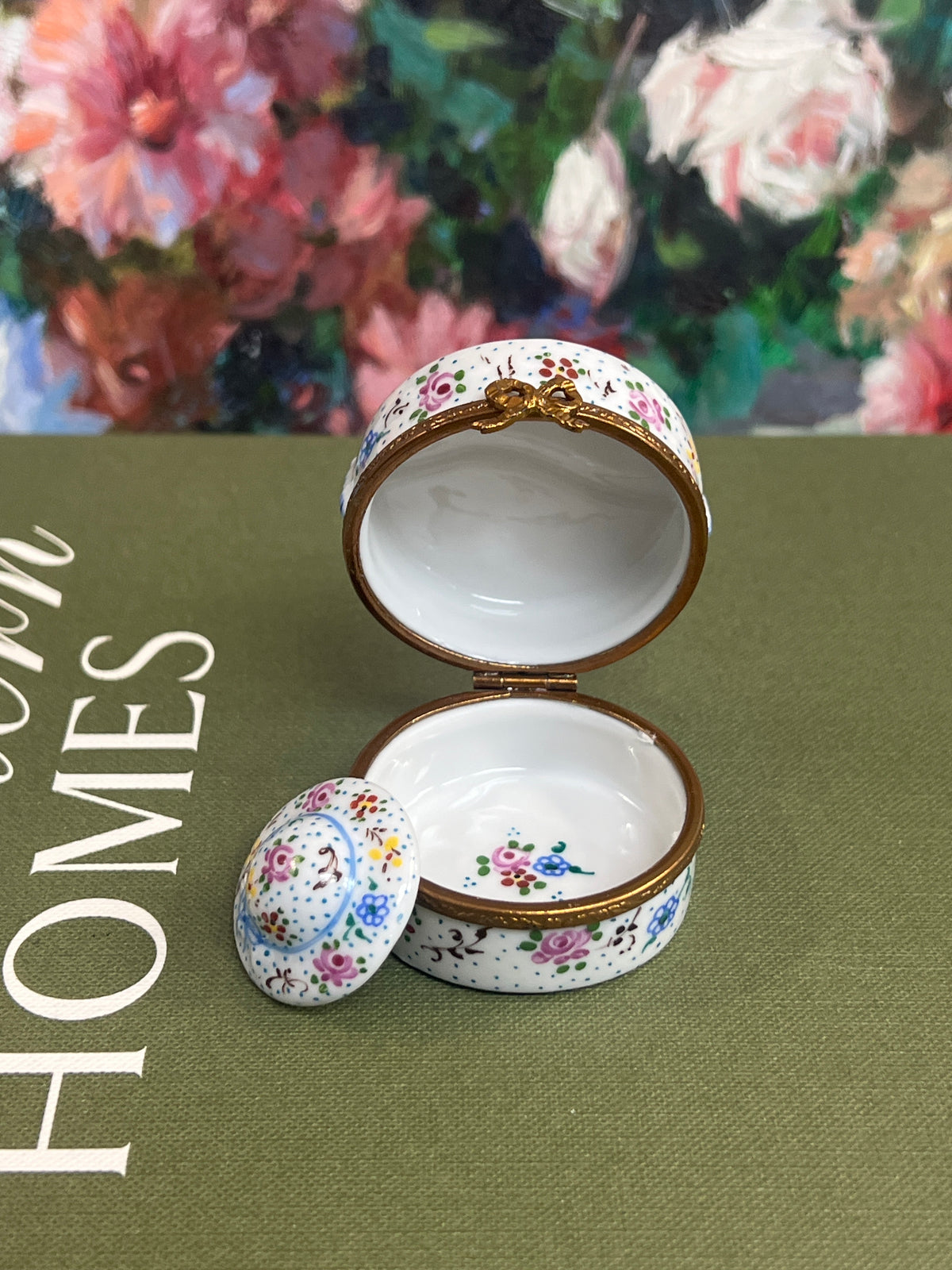 White Floral Hat Limoges Box