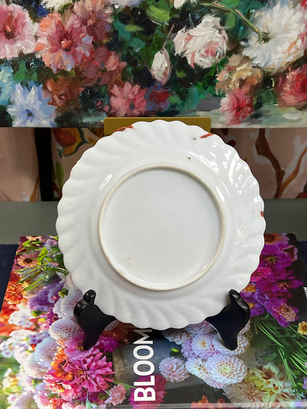 Antique Scalloped Rose Medallion Plate