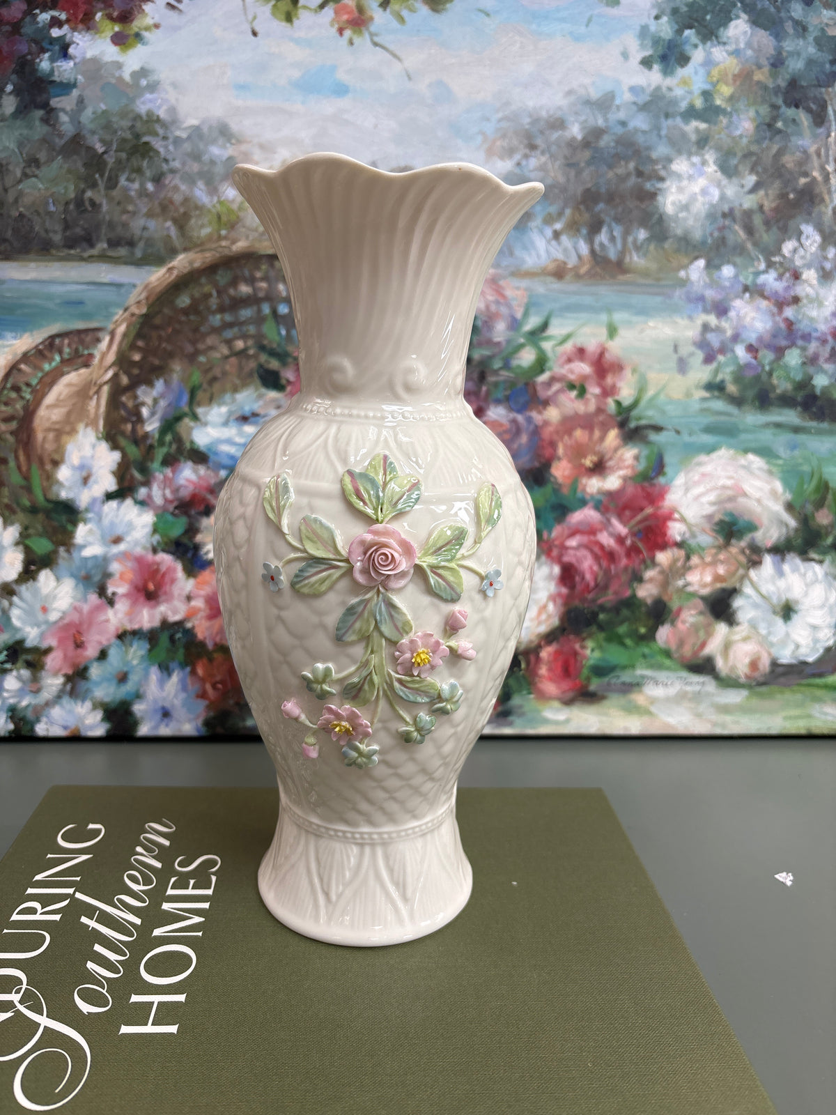 Scalloped Floral Slender Vase