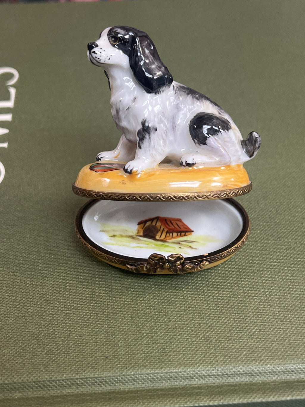 White and black Limoges