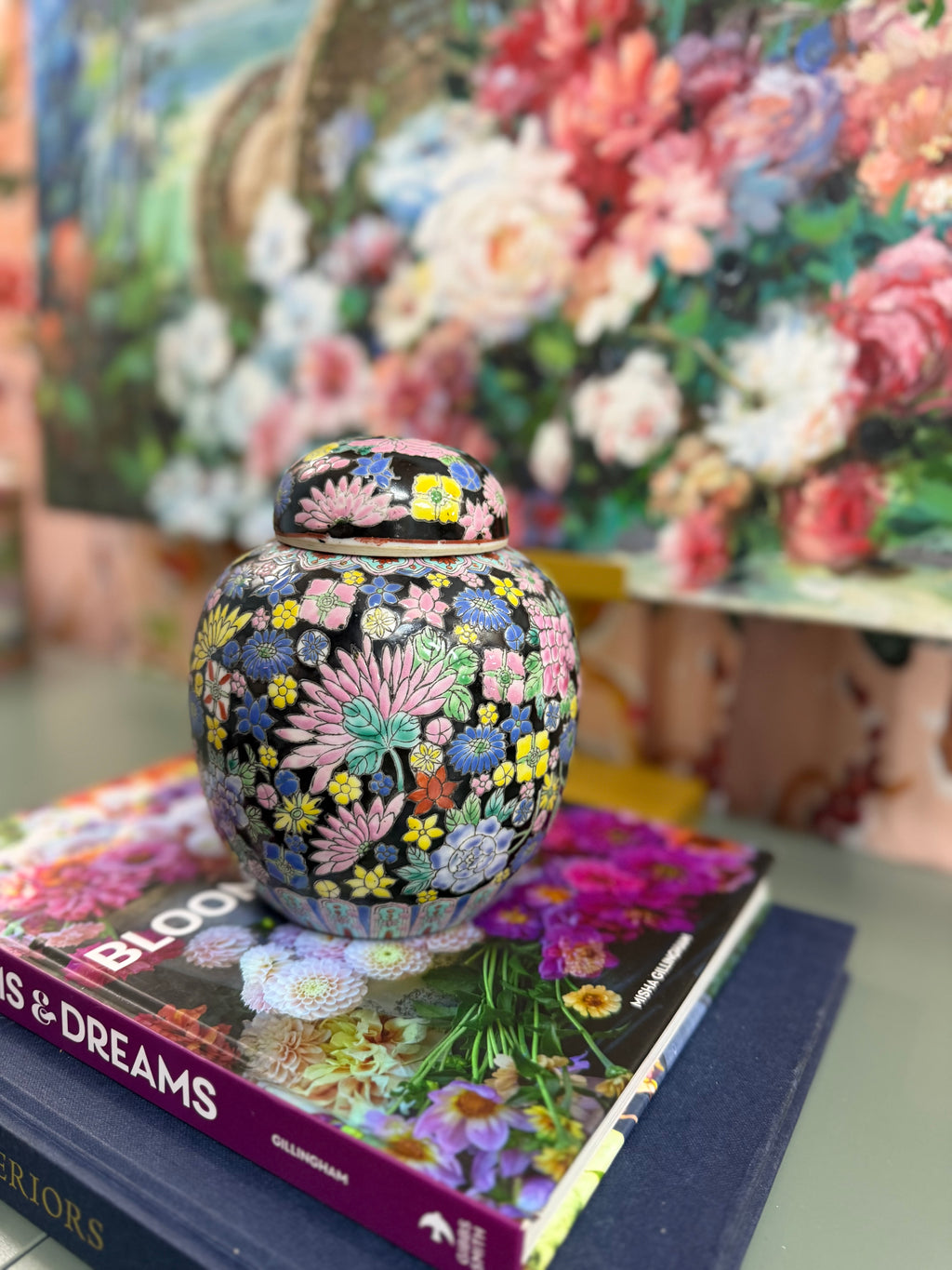 Vintage Medium Famille Noir Ginger Jar
