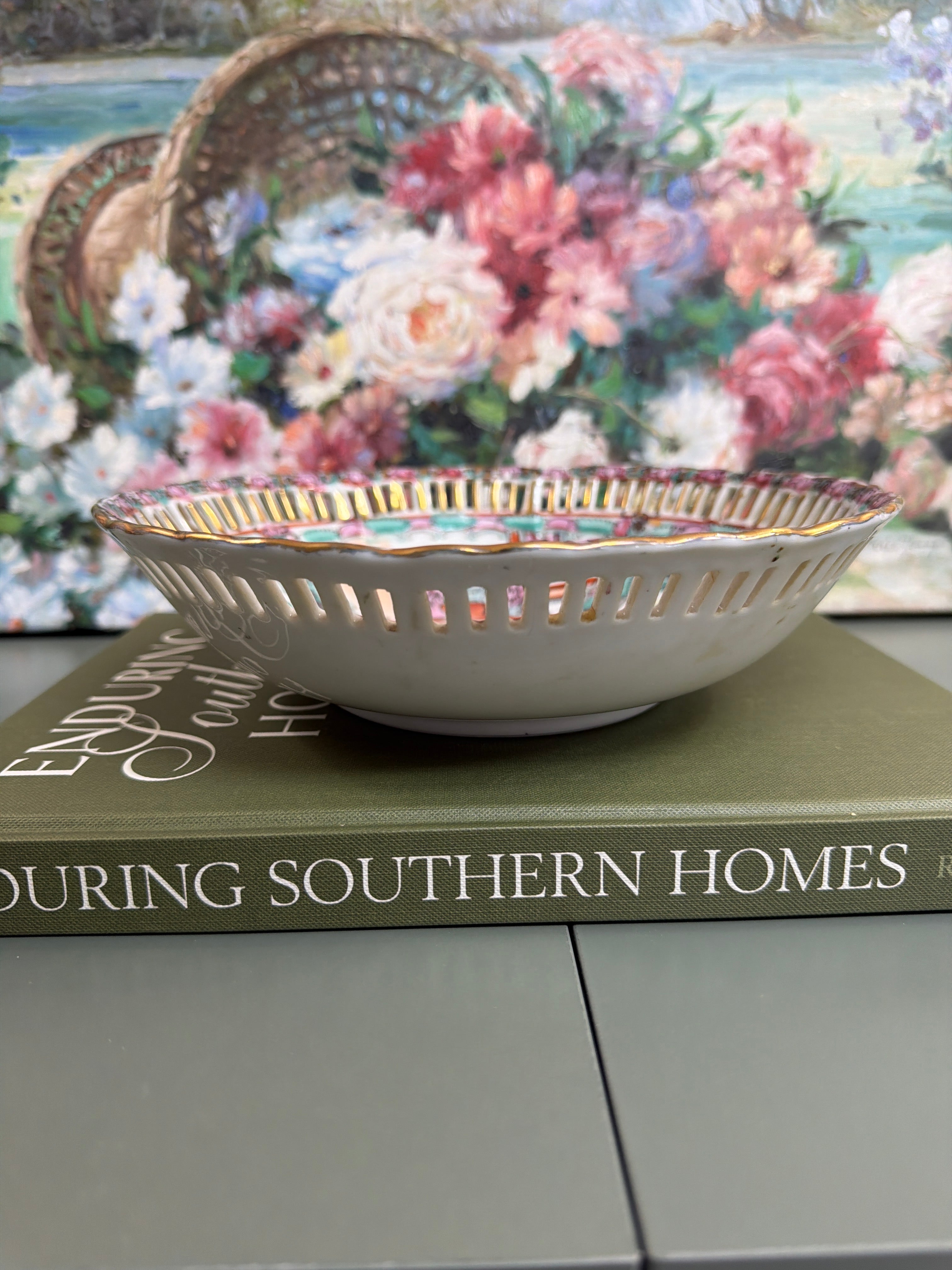 Reticulated Rose Medallion Bowl