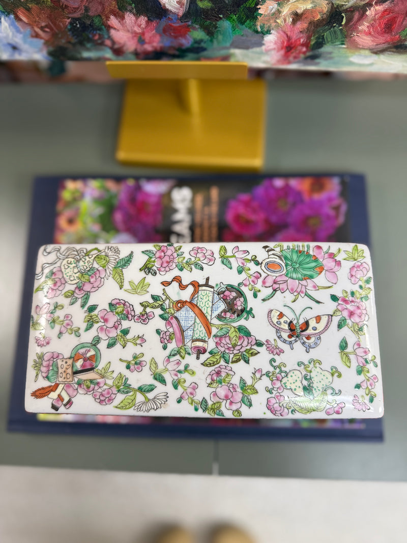 Vintage Rose Famille Dresser Box