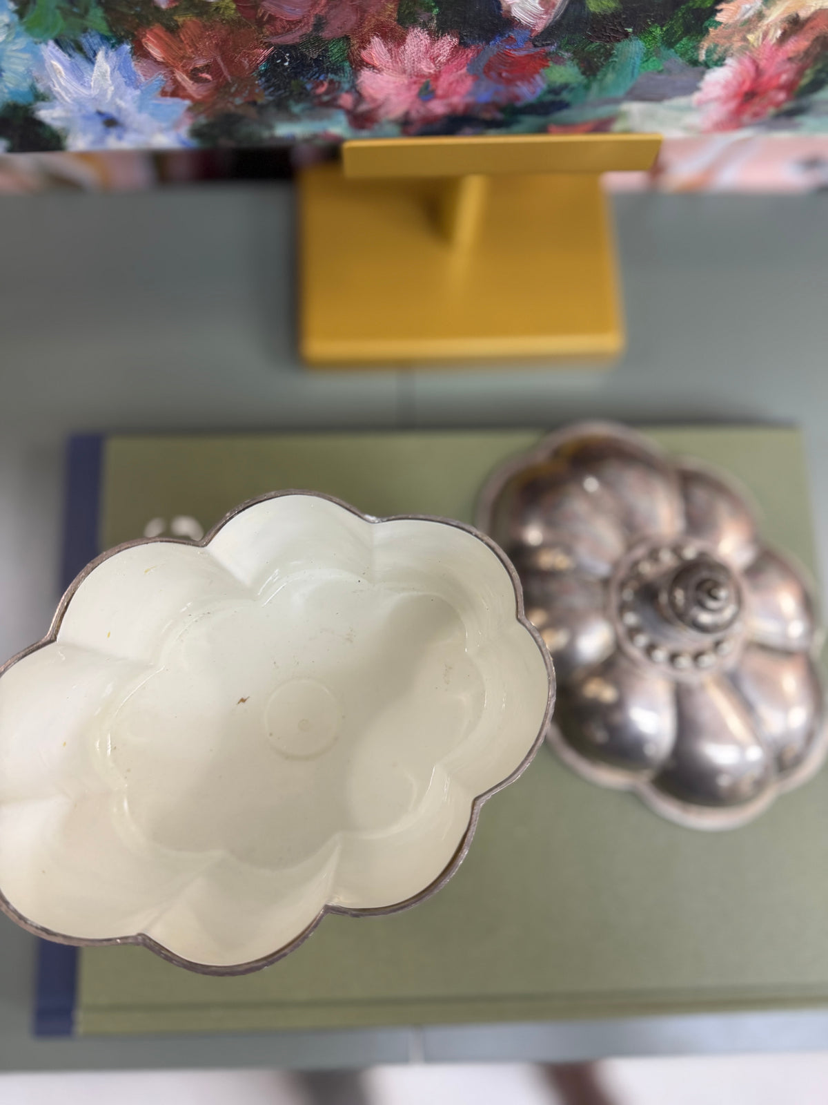 Silver Ruffled Lidded Box