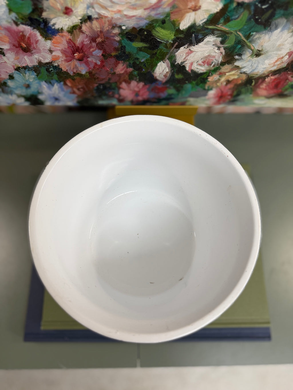 White Made In Portugal Bow Swag Planter