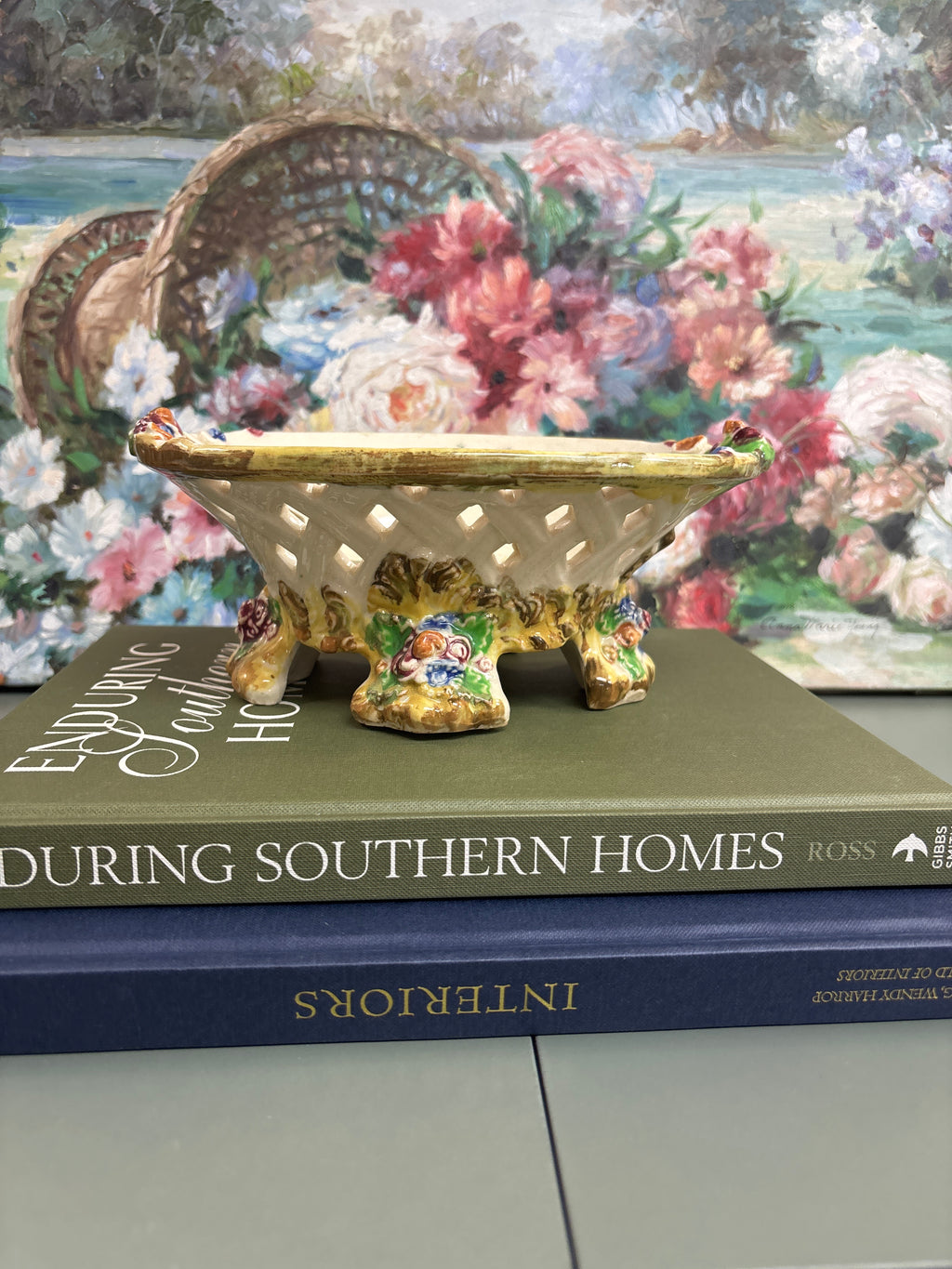 Reticulated Floral Fruit Bowl