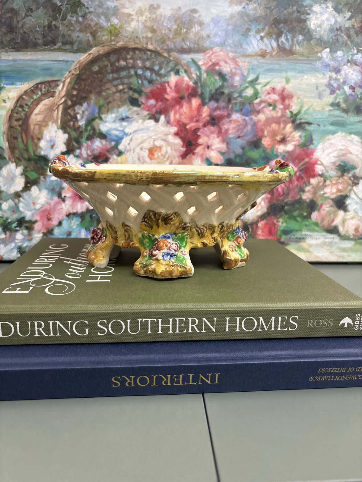 Reticulated Floral Fruit Bowl