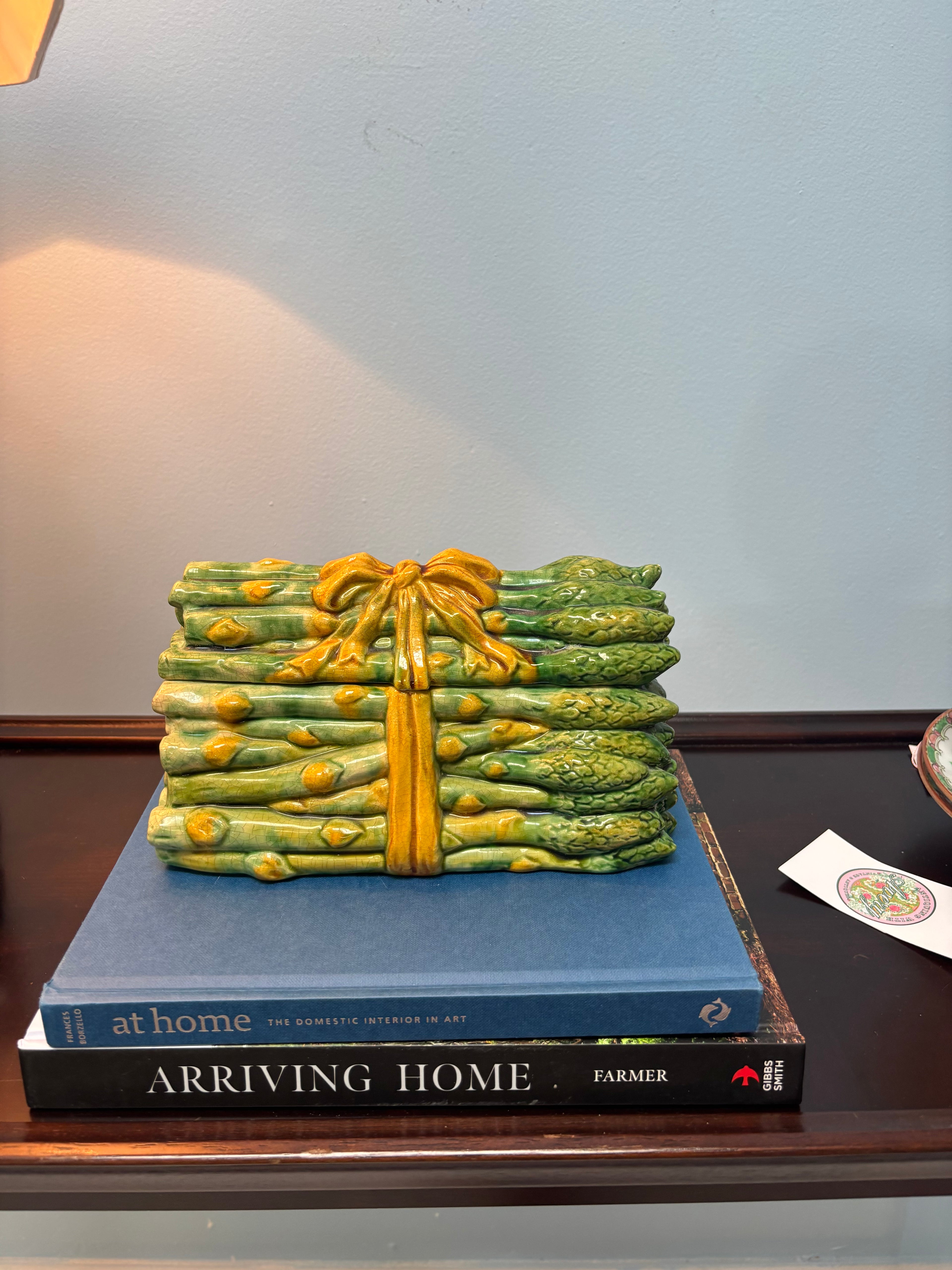 Majolica Asparagus Bow Dish
