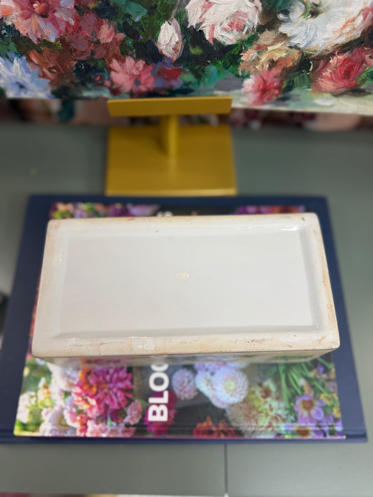 Hunt Scene Dresser Box