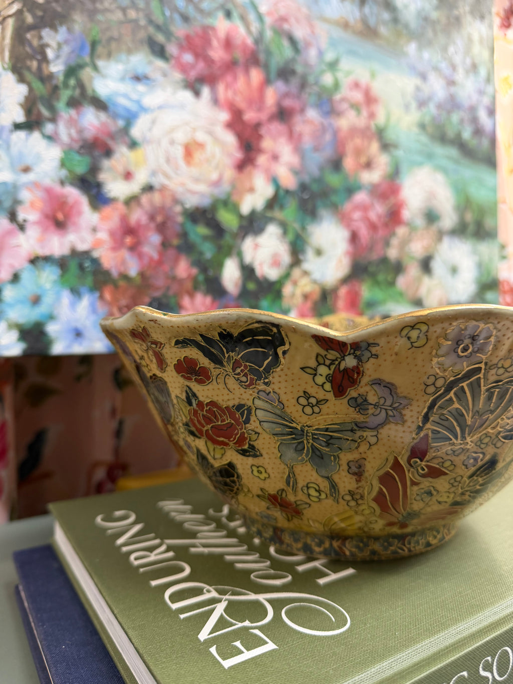 Tan Scalloped Butterfly Bowl