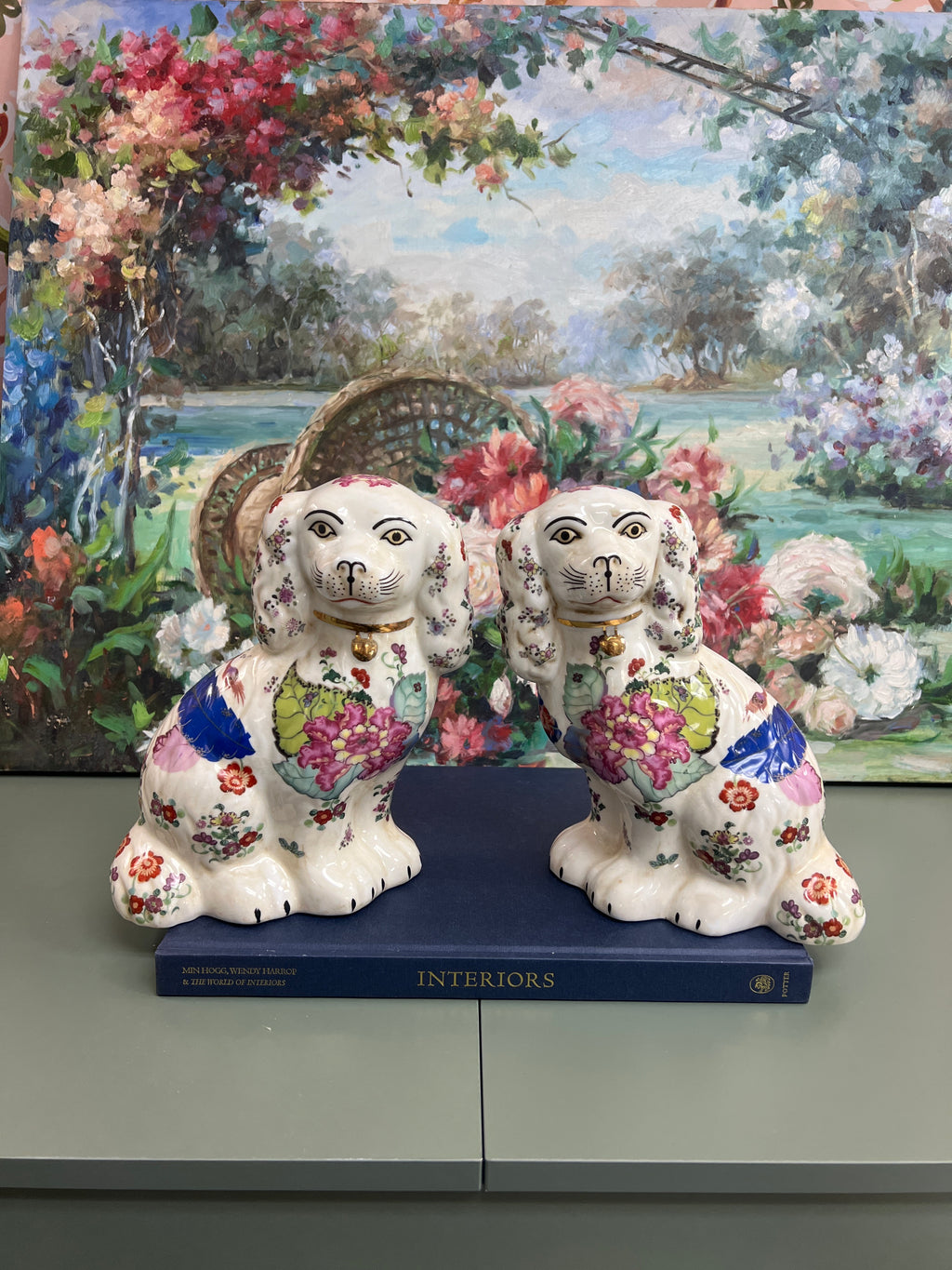 Large pair of tobacco leaf staffy dogs