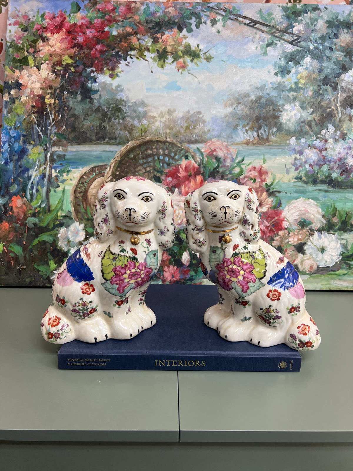 Large pair of tobacco leaf staffy dogs