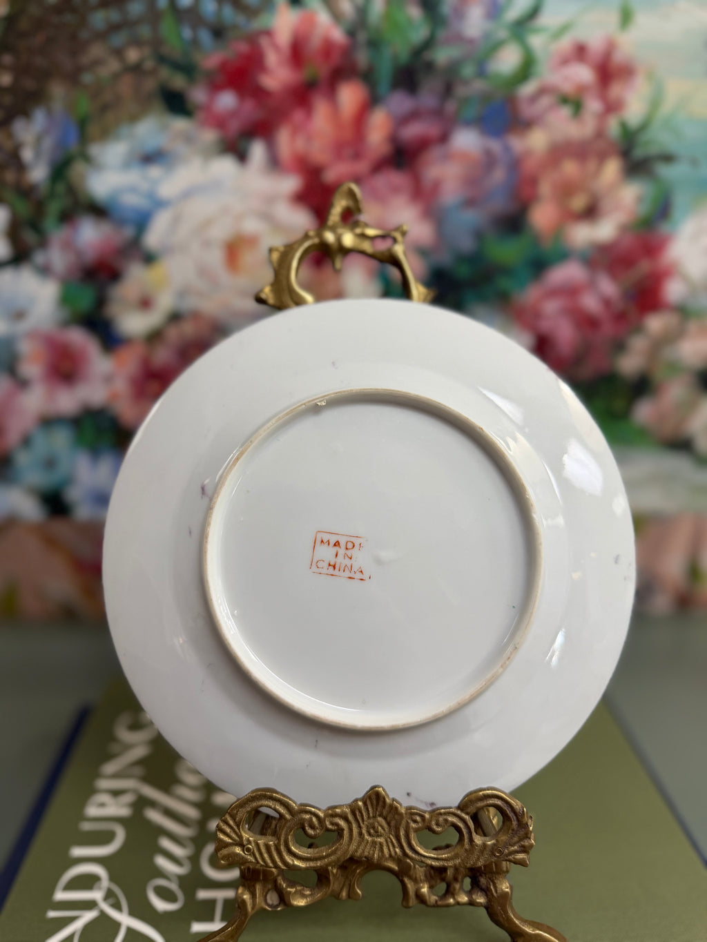 Vintage 7.5” Rose Medallion Plate
