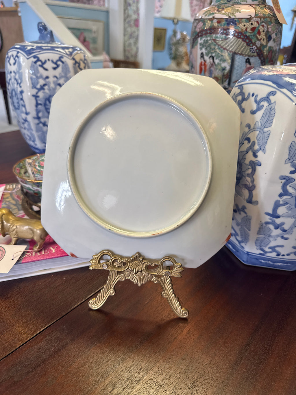 Squared Corners Antique Rose Medallion Plate