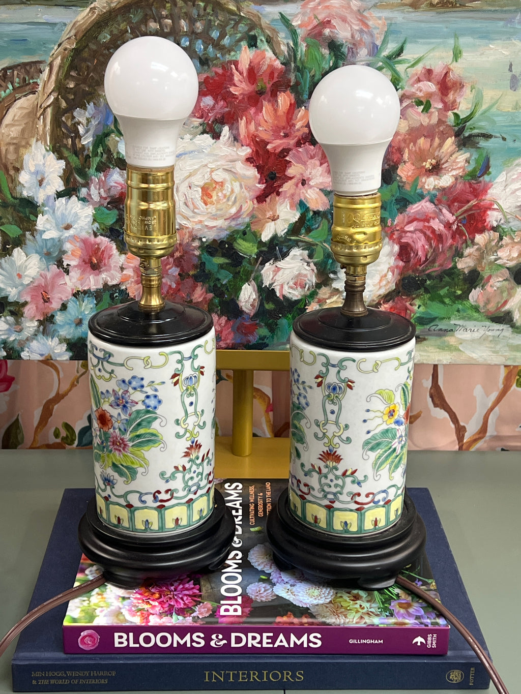 Famille Floral Lamp