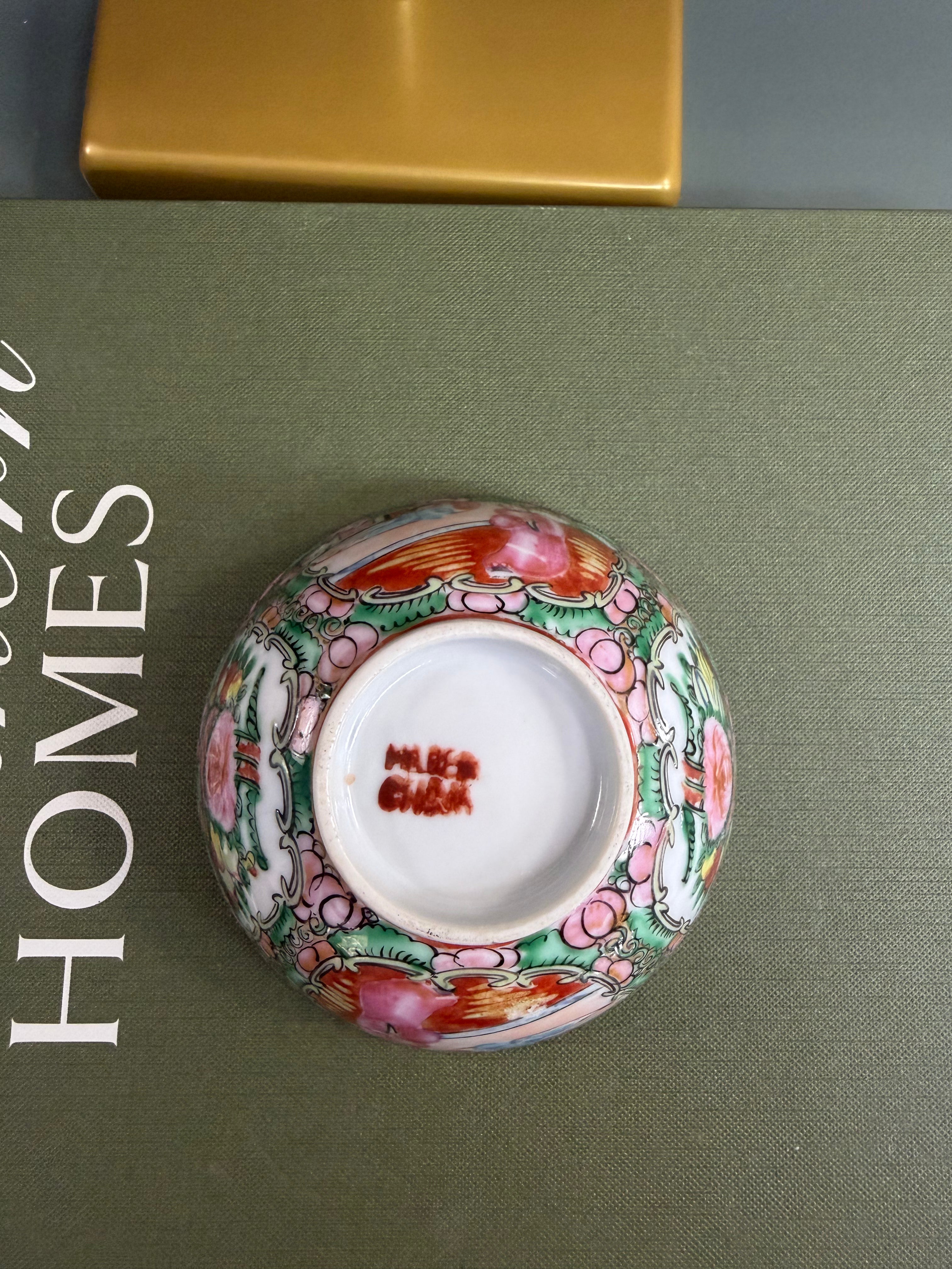 3.75” Vintage Rose Medallion Bowl