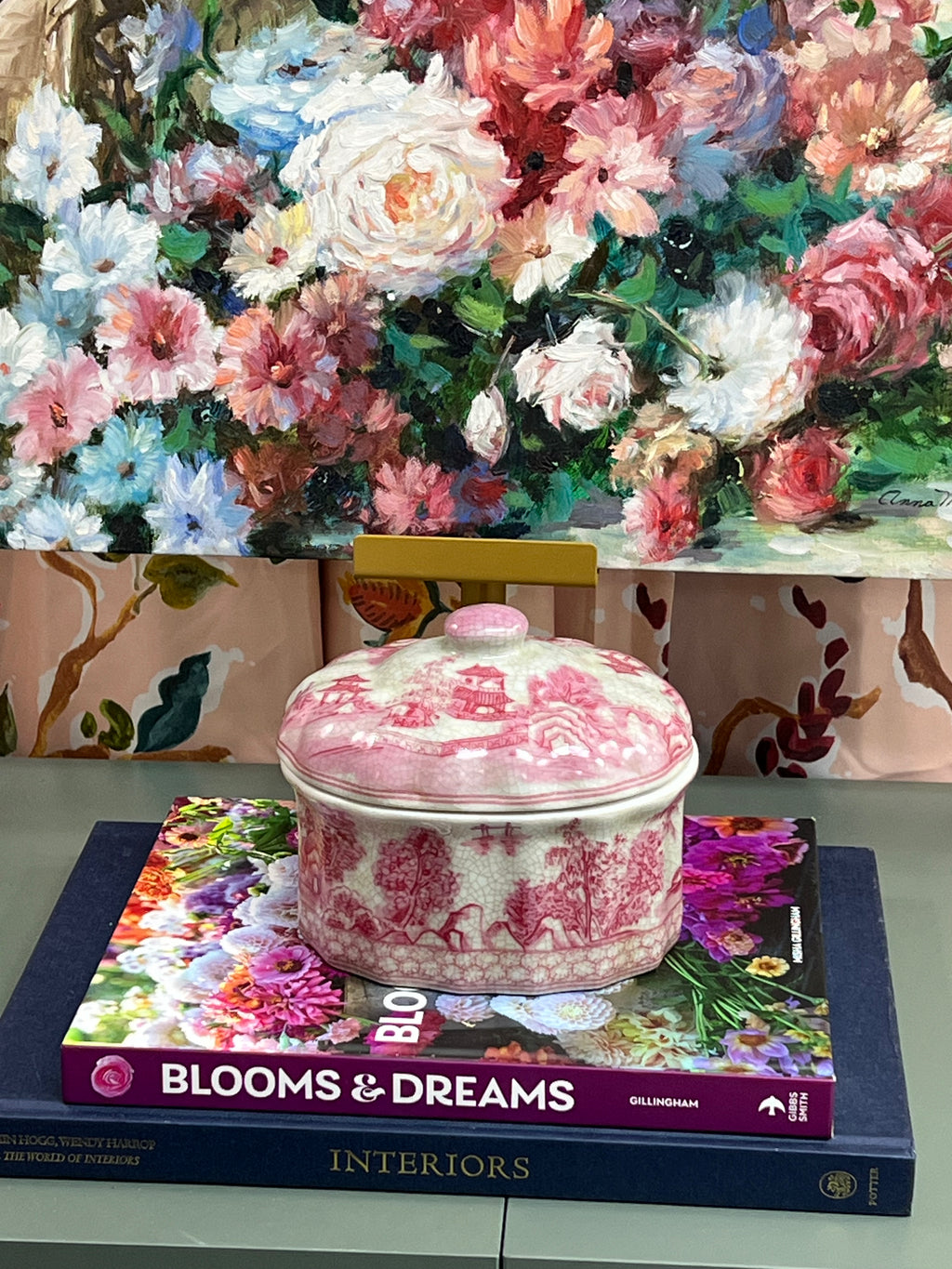 New Pink Pagoda Scallop Lidded Box